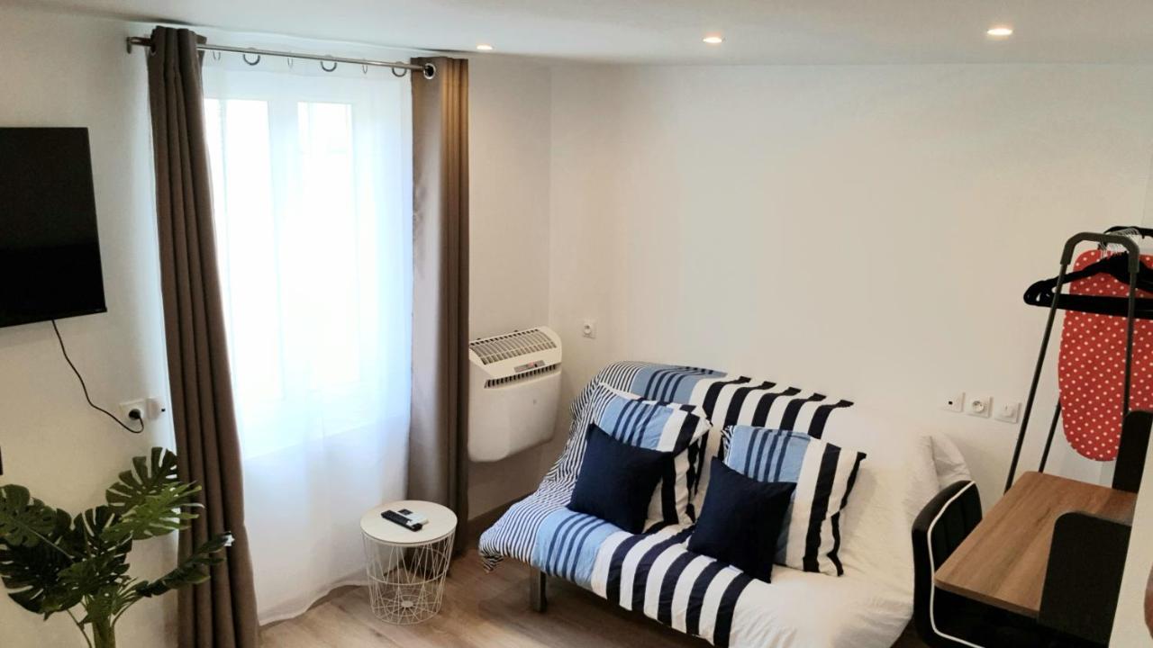 Escapade Niortaise - Studios Climatises Hyper-Centre De Ниор Екстериор снимка